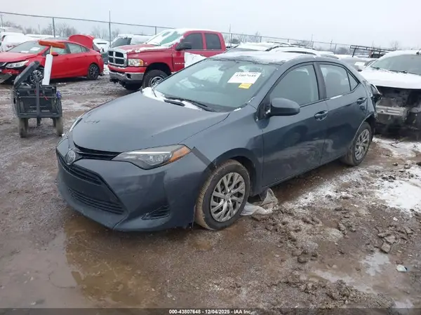 2T1BURHEXJC121076 2018 TOYOTA COROLLA - Image 2