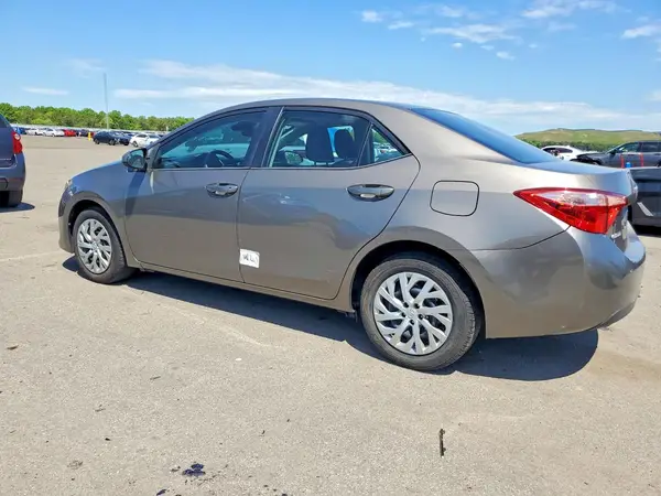 2T1BURHEXJC122275 2018 TOYOTA COROLLA - Image 2