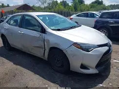 2T1BURHEXJC123488 2018 TOYOTA COROLLA