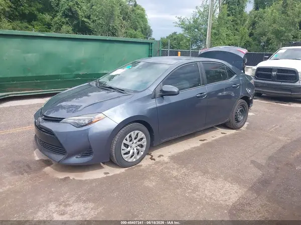 2T1BURHEXJC964274 2018 TOYOTA COROLLA - Image 2