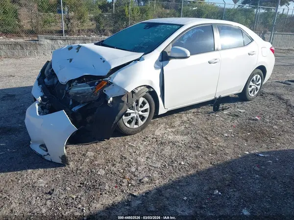 2T1BURHEXJC970415 2018 TOYOTA COROLLA - Image 2