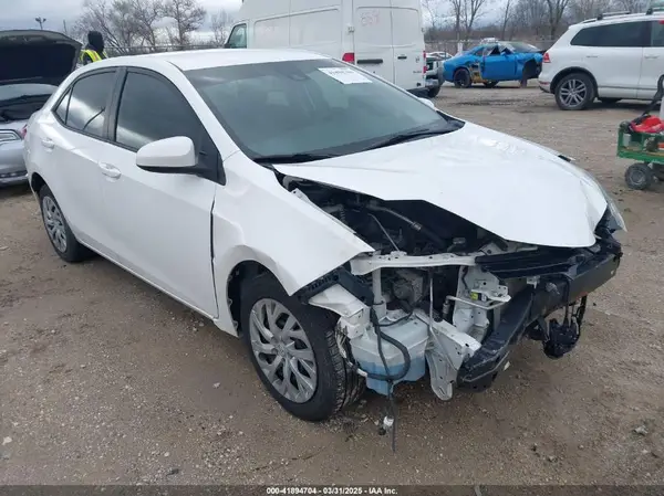 2T1BURHEXJC977851 2018 TOYOTA COROLLA - Image 1