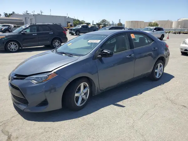 2T1BURHEXJC981558 2018 TOYOTA COROLLA - Image 1