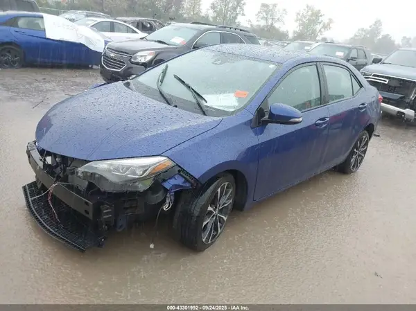 2T1BURHEXJC985447 2018 TOYOTA COROLLA - Image 2