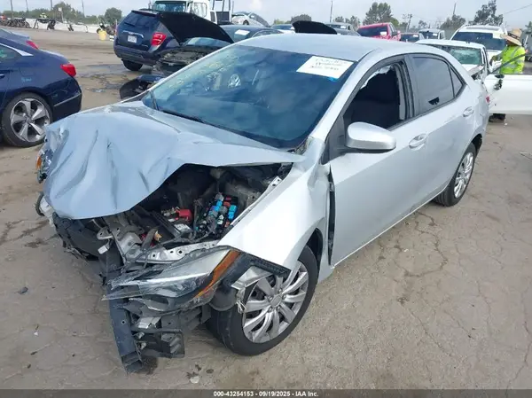 2T1BURHEXJC986114 2018 TOYOTA COROLLA - Image 2