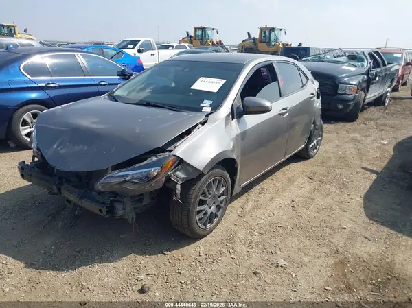 2T1BURHEXJC986615 2018 TOYOTA COROLLA - Image 2