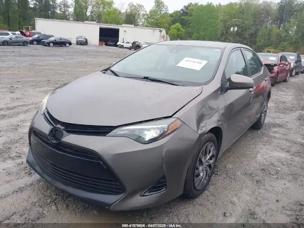 2T1BURHEXJC988493 2018 TOYOTA COROLLA - Image 2