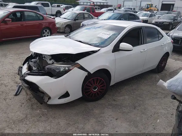 2T1BURHEXJC989840 2018 TOYOTA COROLLA - Image 2