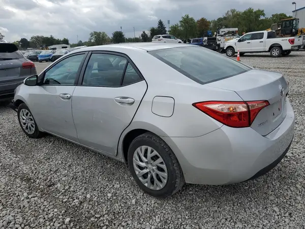 2T1BURHEXJC990082 2018 TOYOTA COROLLA - Image 2