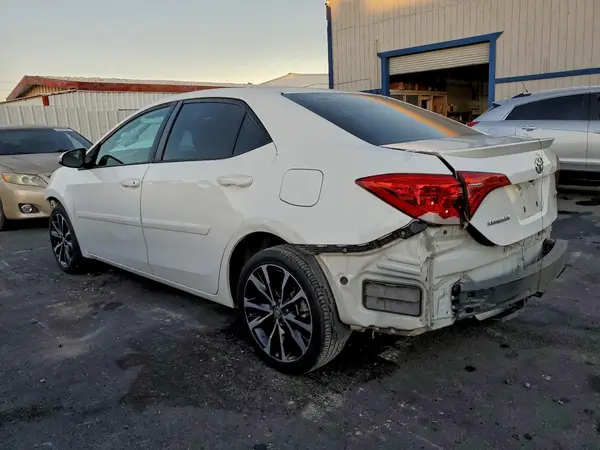 2T1BURHEXJC993662 2018 TOYOTA COROLLA - Image 2