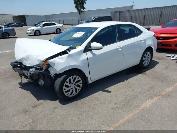 2T1BURHEXKC125579 2019 TOYOTA COROLLA - Image 2