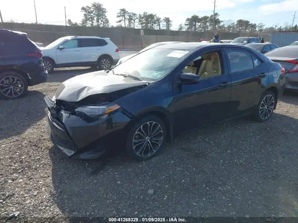 2T1BURHEXKC135240 2019 TOYOTA COROLLA - Image 2