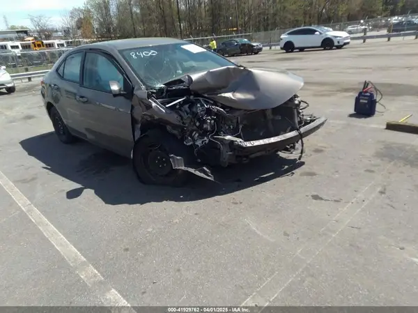 2T1BURHEXKC138400 2019 TOYOTA COROLLA - Image 1