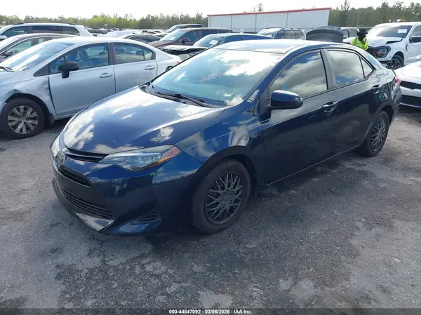 2T1BURHEXKC158260 2019 TOYOTA COROLLA - Image 2