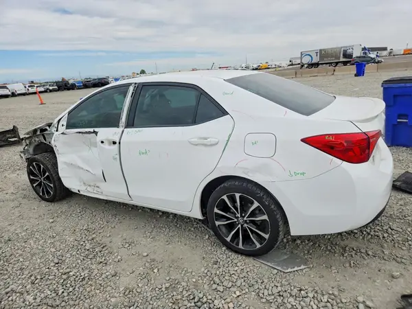 2T1BURHEXKC176001 2019 TOYOTA COROLLA - Image 2
