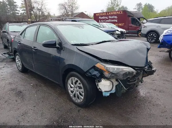 2T1BURHEXKC185698 2019 TOYOTA COROLLA - Image 1