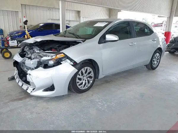 2T1BURHEXKC185829 2019 TOYOTA COROLLA - Image 2