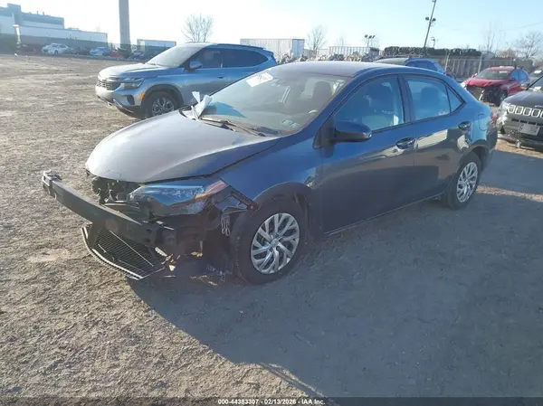 2T1BURHEXKC194465 2019 TOYOTA COROLLA - Image 2