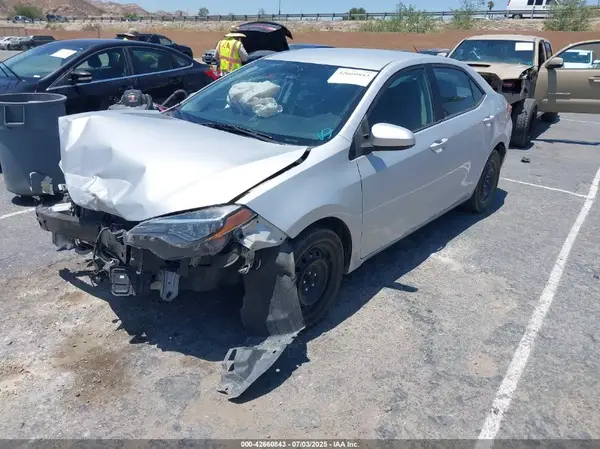 2T1BURHEXKC200863 2019 TOYOTA COROLLA - Image 2
