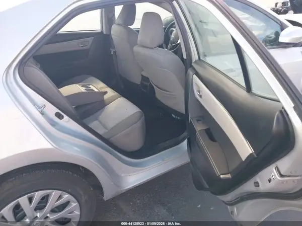 2T1BURHEXKC207568 2019 TOYOTA COROLLA - Image 8