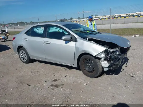 2T1BURHEXKC222037 2019 TOYOTA COROLLA - Image 1