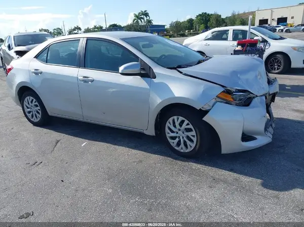 2T1BURHEXKC244085 2019 TOYOTA COROLLA - Image 1