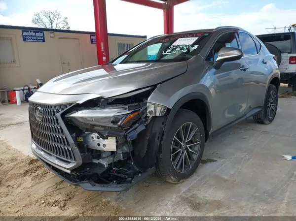 2T2ADCAZ1NC002744 2022 LEXUS NX - Image 2