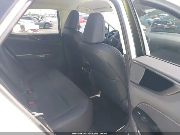 2T2ADCAZ5NC001564 2022 LEXUS NX - Image 8