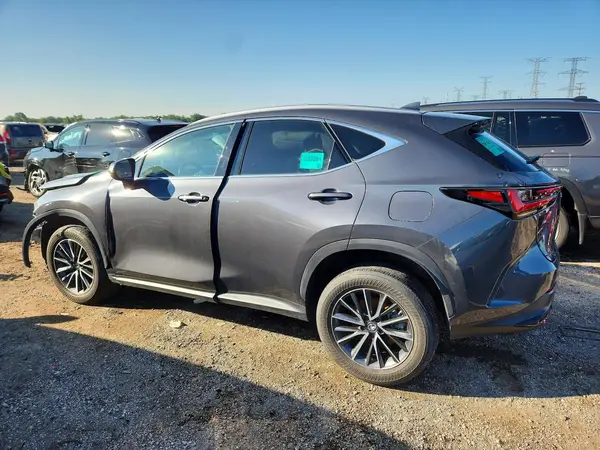 2T2ADCAZ7NC001226 2022 LEXUS NX - Image 2