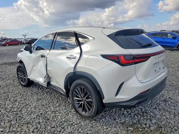 2T2ADCAZ7NC001730 2022 LEXUS NX - Image 2