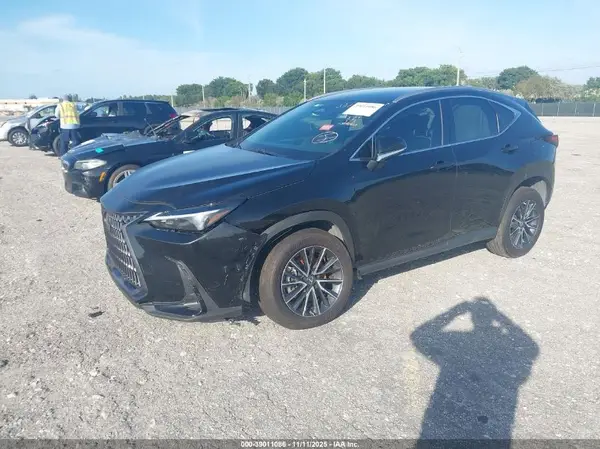 2T2ADCAZ7NC001775 2022 LEXUS NX - Image 2