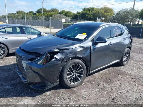 2T2ADCAZ7SC018667 2025 LEXUS NX - Image 2