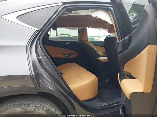 2T2ADCAZ7SC019382 2025 LEXUS NX - Image 8