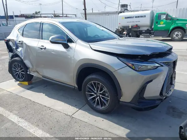2T2ADCAZ8SC027779 2025 LEXUS NX - Image 1