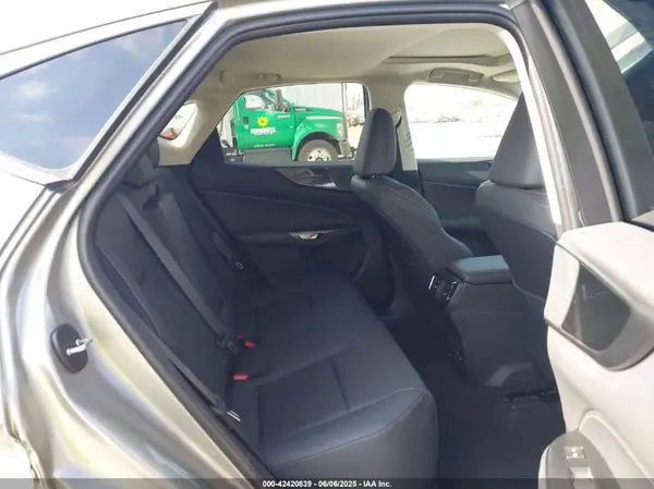 2T2ADCAZ8SC027779 2025 LEXUS NX - Image 8