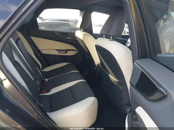 2T2ADCAZ9RC010547 2024 LEXUS NX - Image 8