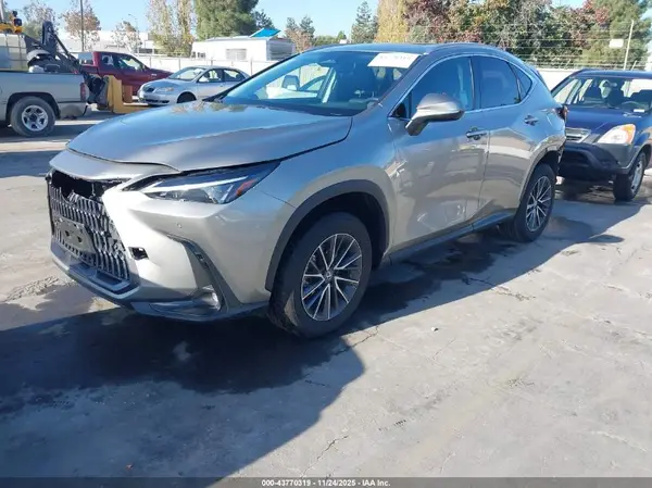 2T2ADCAZ9SC018329 2025 LEXUS NX - Image 2