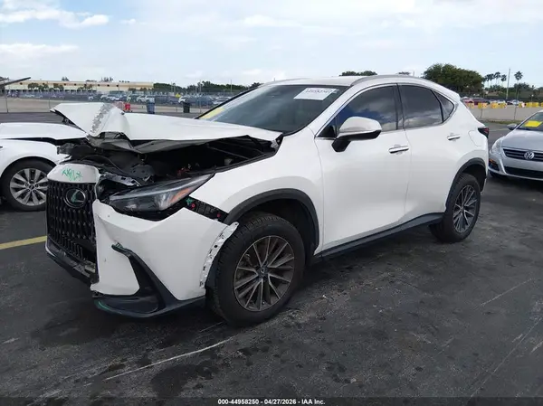 2T2ADCAZXNC001818 2022 LEXUS NX - Image 2