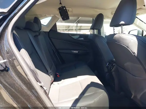 2T2ADCEZ7NC001611 2022 LEXUS NX - Image 8