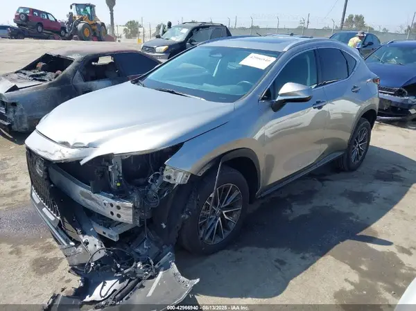 2T2AGCEZ2RC038787 2024 LEXUS NX - Image 2