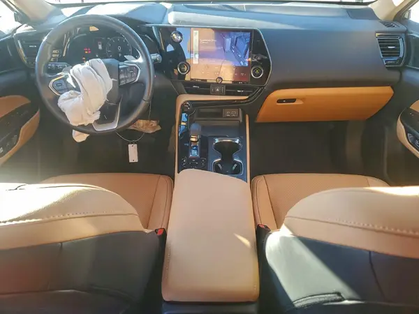 2T2AGCEZ2RC045190 2024 LEXUS NX - Image 8