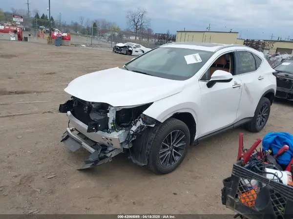 2T2AGCEZ2RC057372 2024 LEXUS NX - Image 2