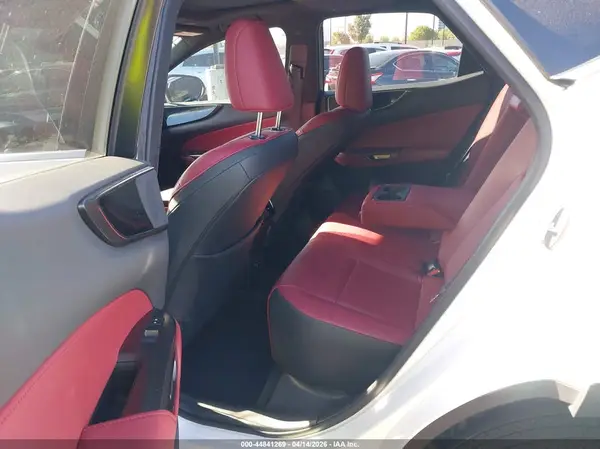 2T2AGCEZ4NC002142 2022 LEXUS NX - Image 8