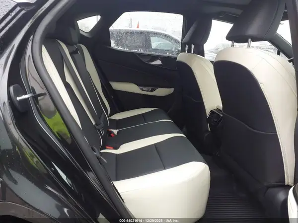 2T2AGCEZ5NC004045 2022 LEXUS NX - Image 8