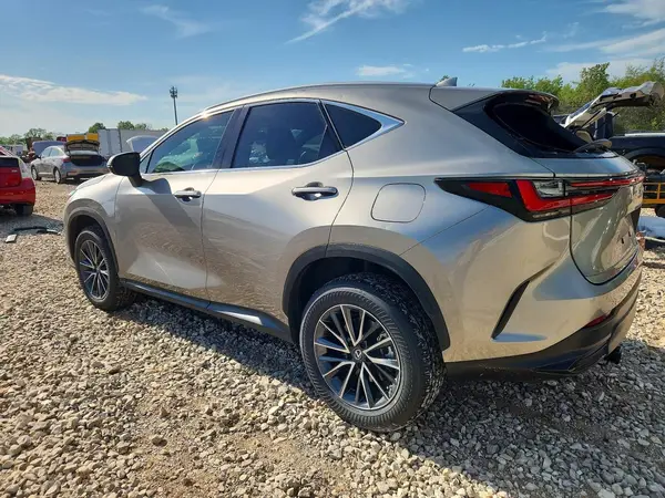 2T2AGCEZ7NC009604 2022 LEXUS NX - Image 2