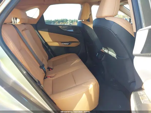 2T2AGCEZ7PC018094 2023 LEXUS NX - Image 8