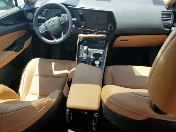 2T2AGCEZ7RC047128 2024 LEXUS NX - Image 8