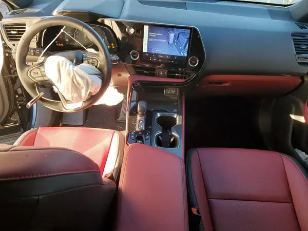 2T2AGCEZ7RC055309 2024 LEXUS NX - Image 8