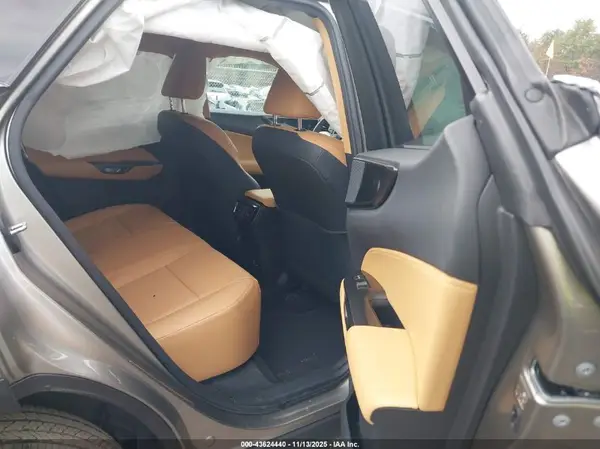 2T2AGCEZ8NC002046 2022 LEXUS NX - Image 8