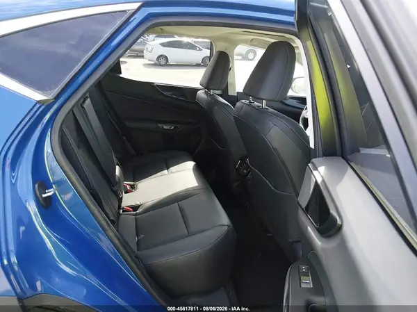 2T2AGCEZ8RC042438 2024 LEXUS NX - Image 8